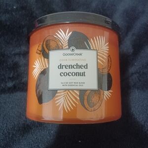 Goose Creek 3-Wick Candle - Drenched Coconut
